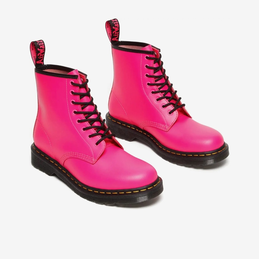 Dr martens pink boots